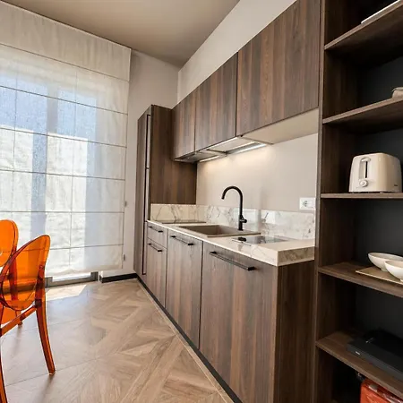 Rufus Apartment *